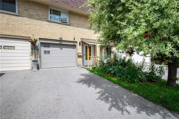 26 Marlboro Court, Woodstock, ON N4S 8P4