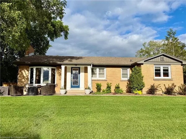 28 Donjon Boulevard, Port Dover, ON N0A 1N7
