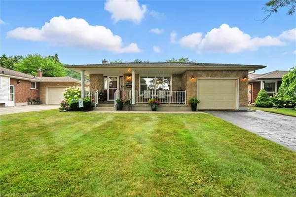 5937 Saint Anthony Crescent, Niagara Falls, ON L2J 3X5