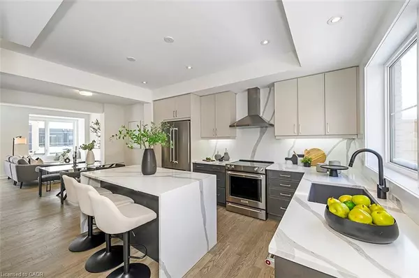 Burlington, ON L7M 2B2,2273 Turnberry Road #38