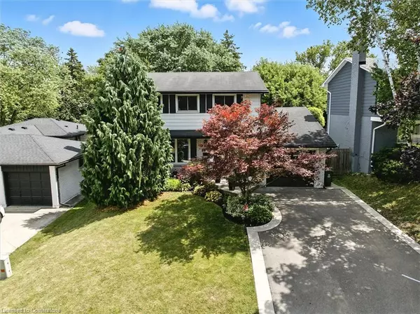 162 Pleasant Avenue, Dundas, ON L9H 3V2