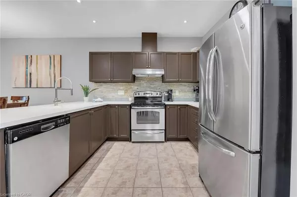 Glanbrook, ON L9B 2X8,31 Abbotsford Trail