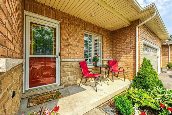 31 Abbotsford Trail, Glanbrook, ON L9B 2X8