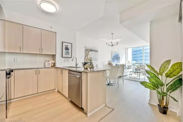 5740 Yonge Street #1608, Toronto, ON M2M 0B1
