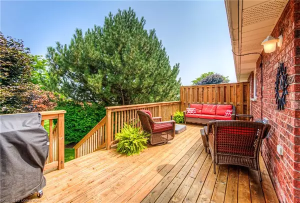 Simcoe, ON N3Y 5M5,150 Oak Street #8