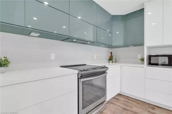 30 Bryan Court #24, Kitchener, ON N2A 4J5