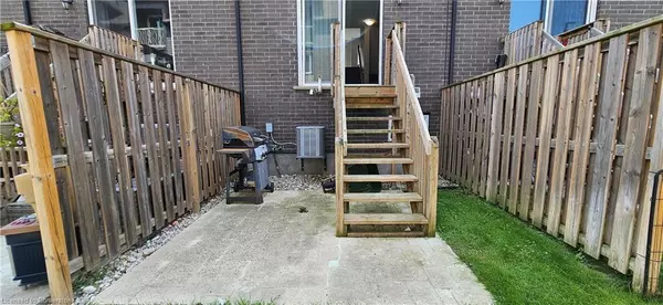 Cambridge, ON N3C 0G4,12 Poplar Drive #46