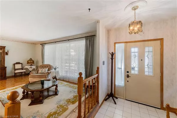 Hamilton, ON L9C 5Y4,191 Appleford Court