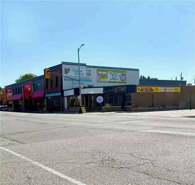 102 Main Street E, Listowel, ON N4W 2B6