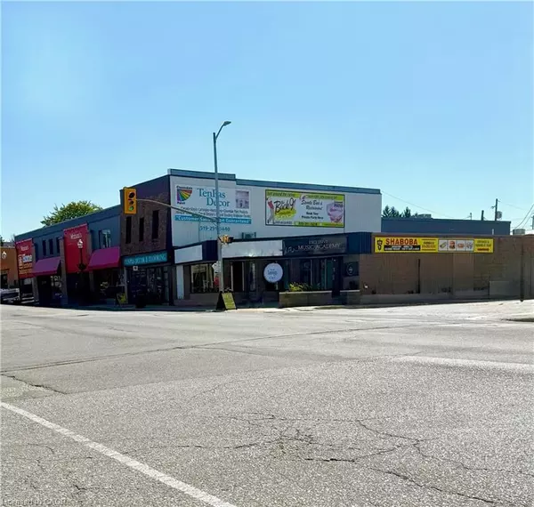 102 Main Street E, Listowel, ON N4W 2B6