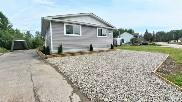 Manitouwadge, ON P0T 2C0,16 Robin Avenue