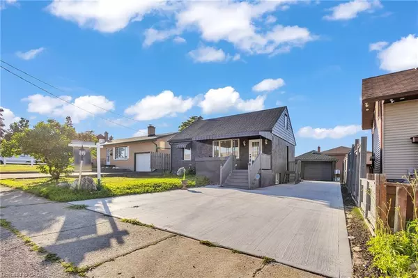 84 Avalon Place, Kitchener, ON N2M 4N7