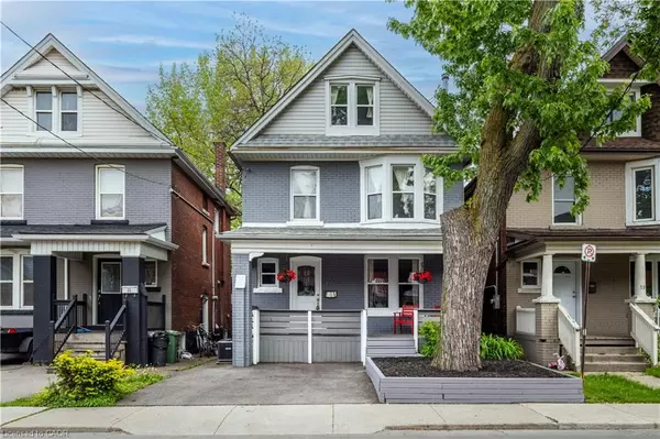 20 Barnesdale Avenue N, Hamilton, ON L8L 6R6