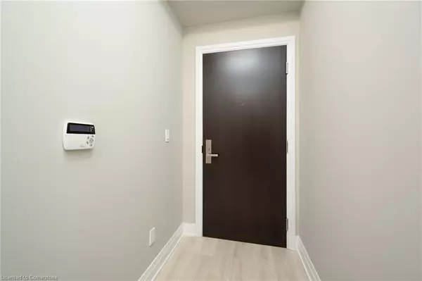 Oakville, ON L6K 0H9,55 Speers Road #1103