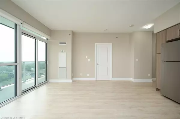 Oakville, ON L6K 0H9,55 Speers Road #1103