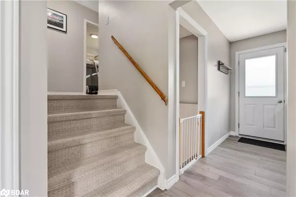 Warminster, ON L0K 2G0,9881 12 Highway