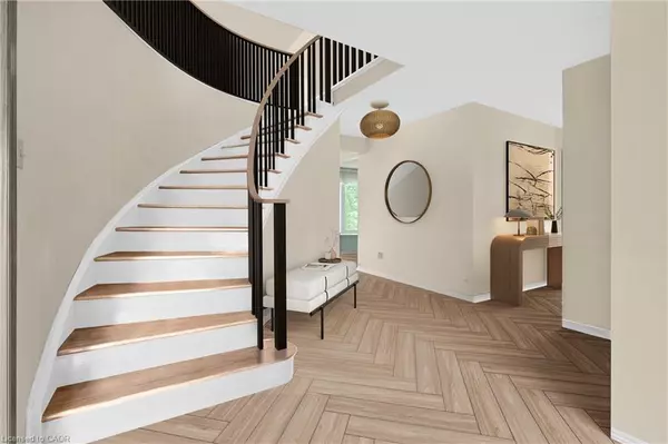 Hamilton, ON L9C 7H1,6 Windstar Place