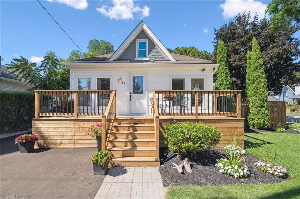 Cambridge, ON N1R 2B1,64 Pollock Avenue