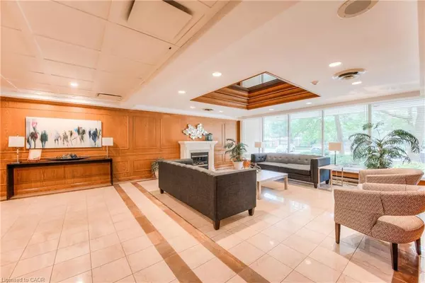 Waterloo, ON N2J 4S2,4 Willow Street #1502