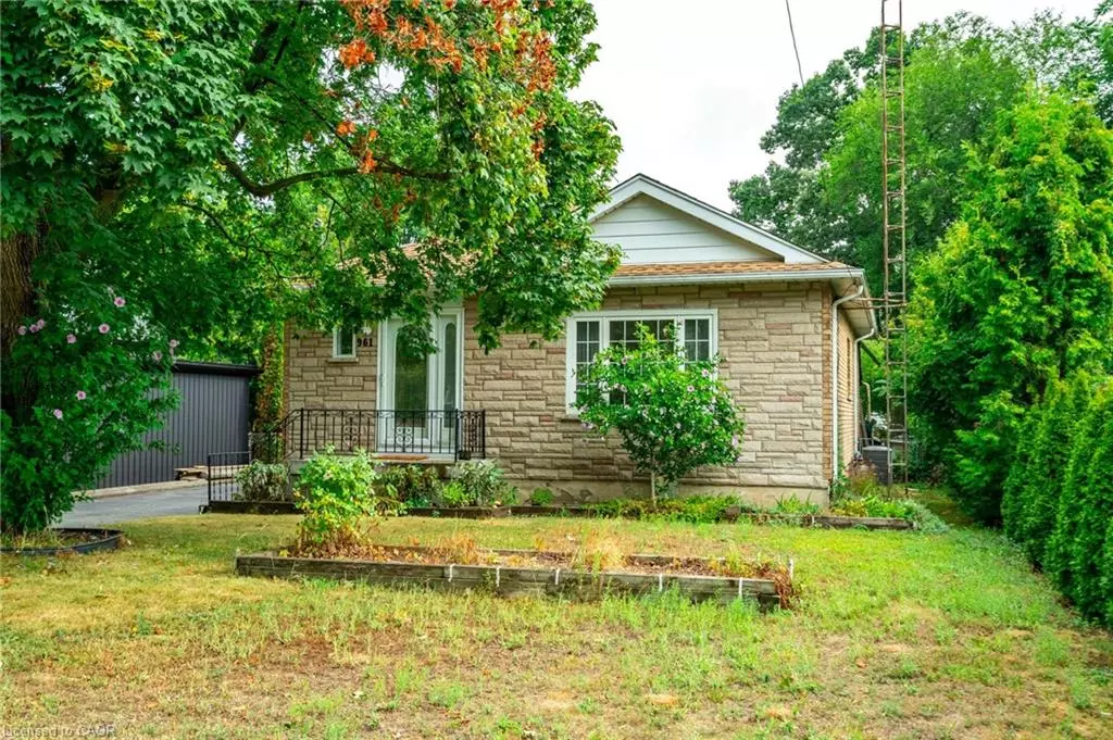 Burlington, ON L7T 1S7,961 Danforth Avenue