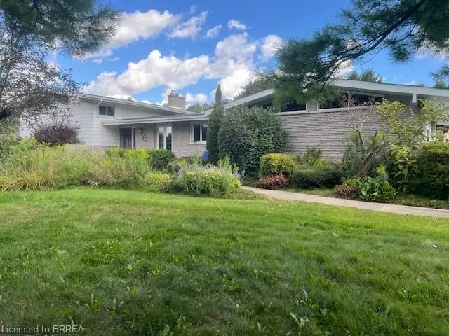 Townsend, ON N0E 1Y0,971 Concession 8 Road