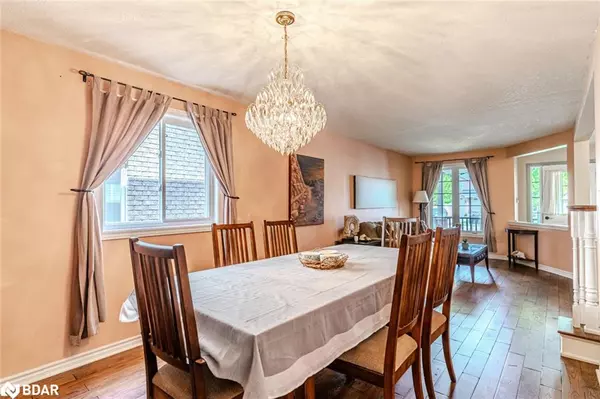 Barrie, ON L4M 7A9,9 Buggs Gate