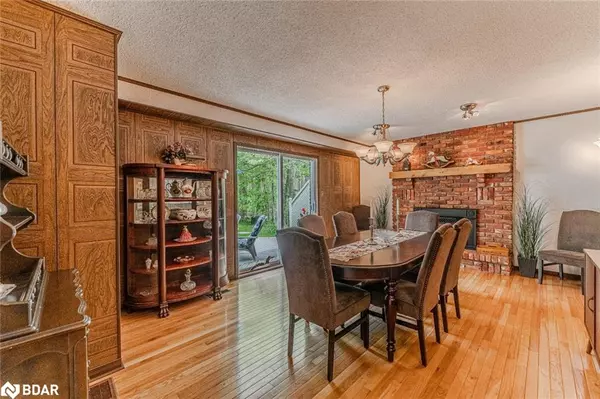 Oro-medonte, ON L0L 1T0,102 Tudhope Boulevard