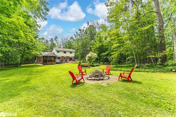 Oro-medonte, ON L0L 1T0,102 Tudhope Boulevard