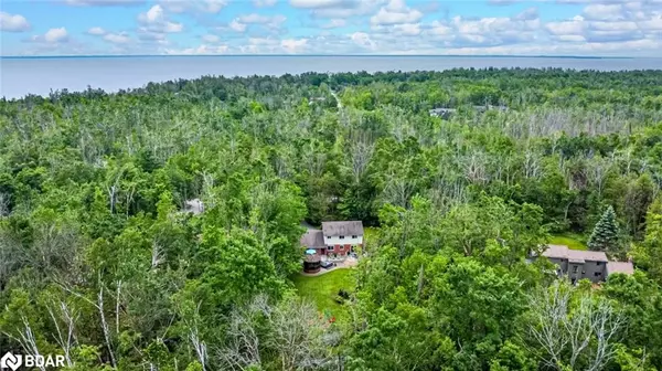 Oro-medonte, ON L0L 1T0,102 Tudhope Boulevard