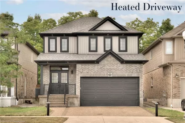 30 Mistywood Street, Kitchener, ON N2P 0E7