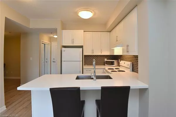 Burlington, ON L7L 0G8,5317 Upper Middle Road #231