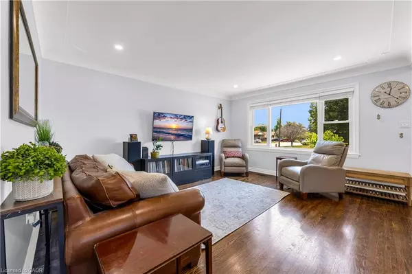 Hamilton, ON L8T 3W6,142 Brentwood Drive