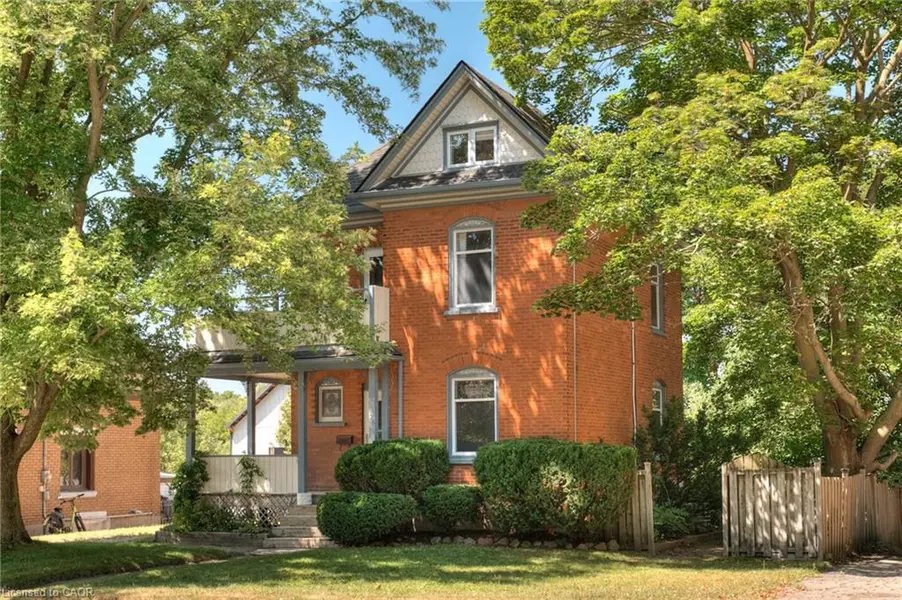 26 Arthur Street N, Elmira, ON N3B 2A2