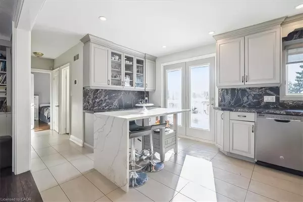 Ancaster, ON L0R 1R0,858 Trinity Road