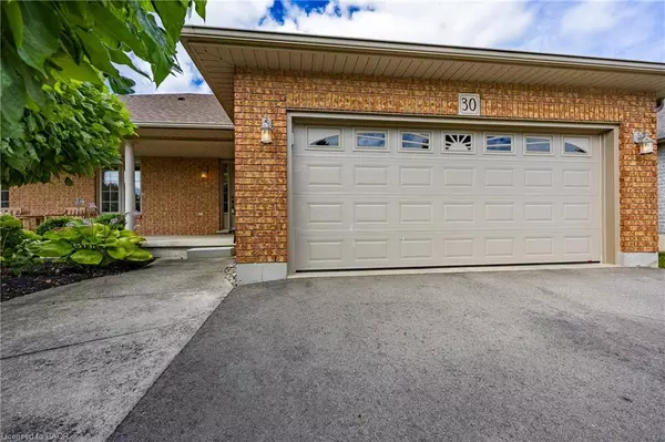 Port Dover, ON N0A 1N7,30 Coastal Court