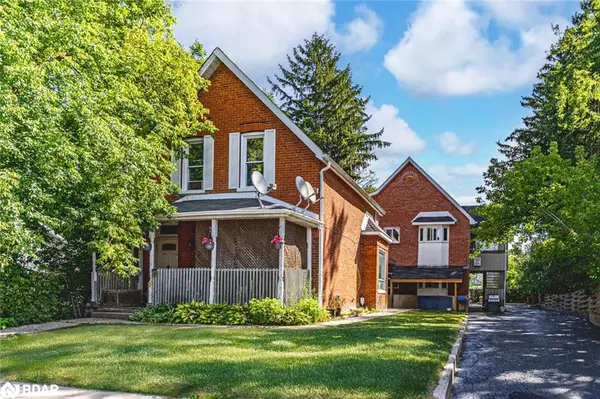 81 Innisfil Street, Barrie, ON L4N 3E3