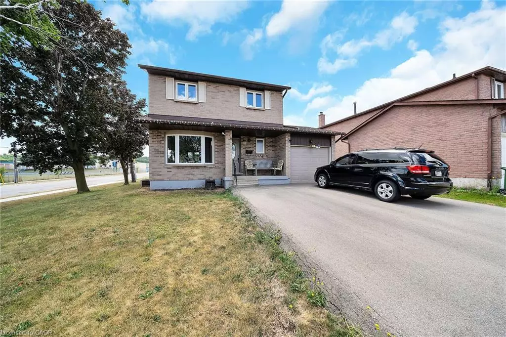 Stoney Creek, ON L8E 4E4,35 Macintosh Drive