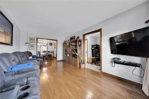 Stoney Creek, ON L8E 4E4,35 Macintosh Drive
