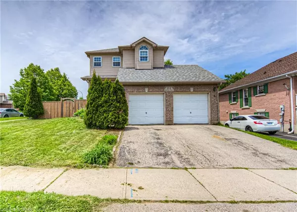 112 Milfoil Crescent, Kitchener, ON N2E 3L3