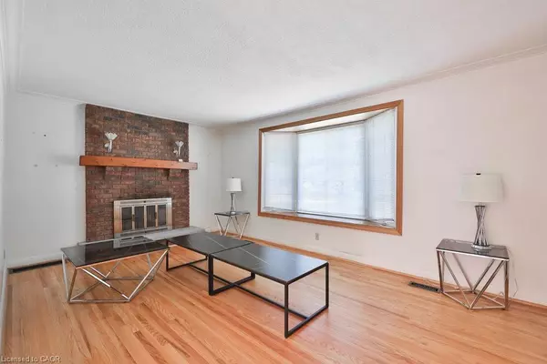 Mississauga, ON L5G 1V2,72 Oriole Avenue