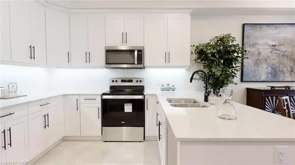 London, ON N5X 3X4,73 Julie Crescent