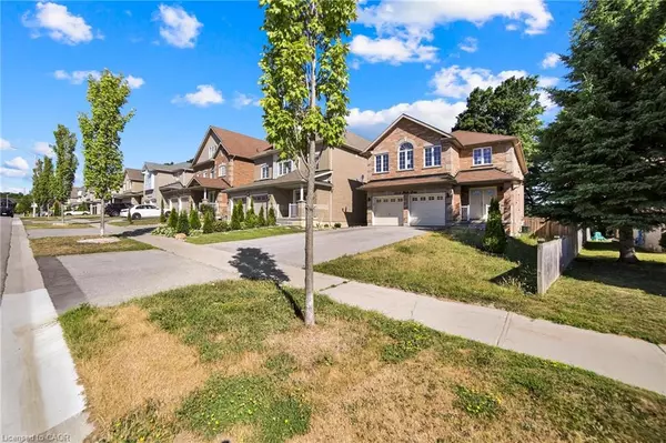 Innisfil, ON L9S 2B1,1218 Leslie Drive