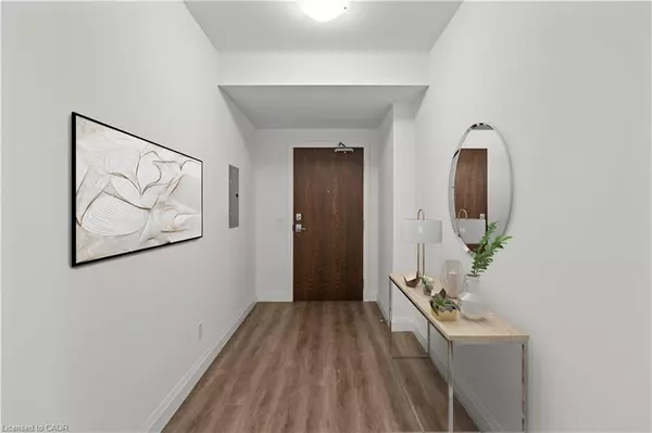 Waterdown, ON L8B 1V8,30 Hamilton Street S #703