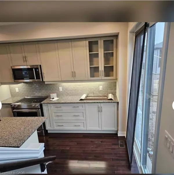 Cambridge, ON N1R 0C6,10 Birmingham Drive #149