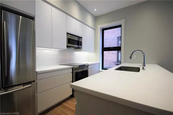 Hamilton, ON L8N 2X8,143 Grant Avenue #1