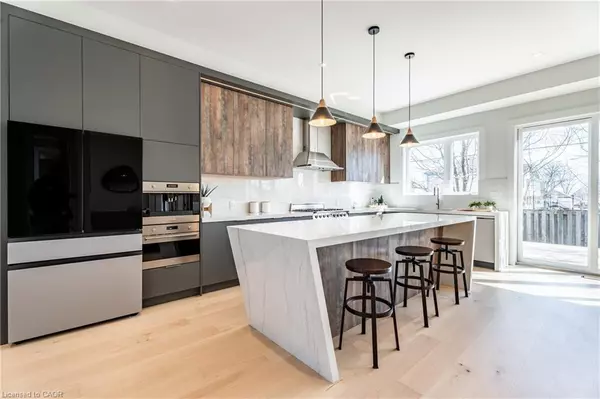 Hamilton, ON L8V 3E2,25 Shadyside Avenue #A