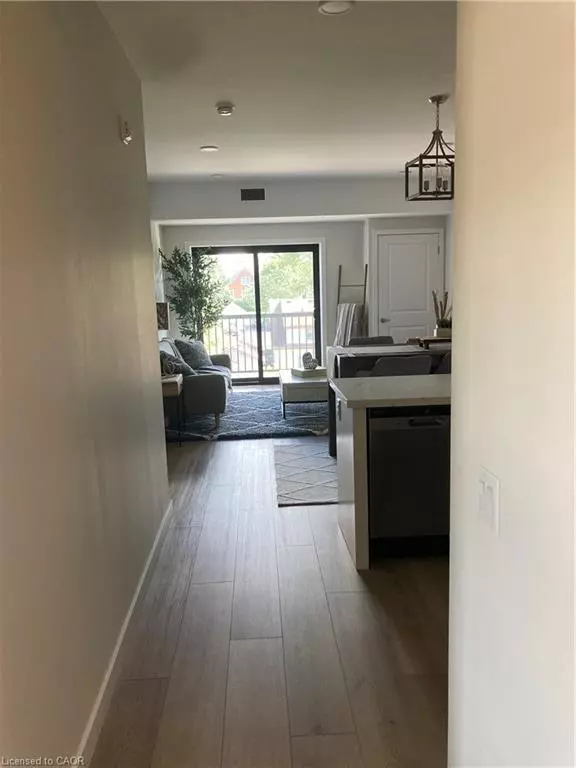 Cayuga, ON N0A 1E0,15 Talbot Street W #304