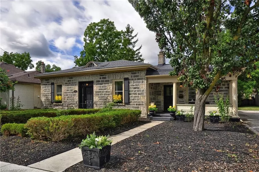 110 Grand Avenue S, Cambridge, ON N1S 2M2