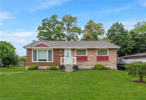 11 Kelson Avenue N, Grimsby, ON L3M 4C6