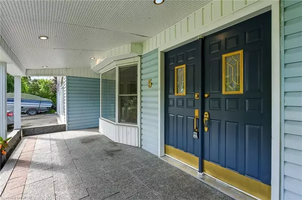 Dundas, ON L9H 5E2,5 Mazza Avenue
